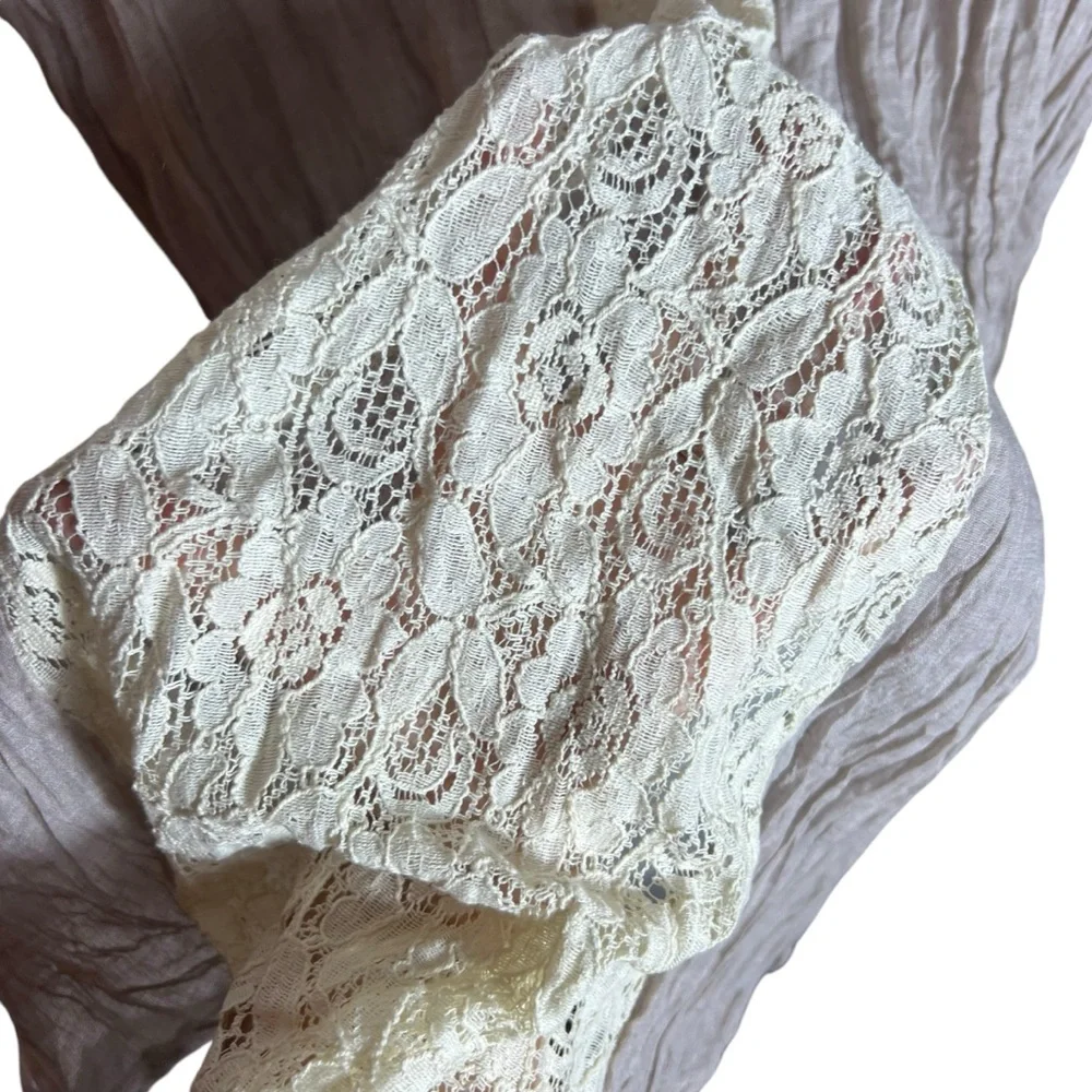 Rye Sleeveless Lace Blouse Tank, X-Large - Picture 5 of 11